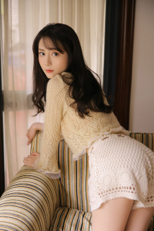 诱人的年轻女教师hd高清